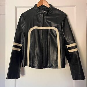 Wilson's Leather Motorcycle jacket Y 2 K
vintage 90s